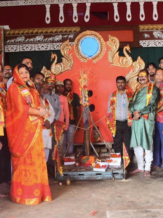 मंदिर पूजन 